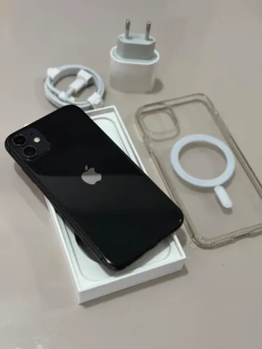 iPhone 11 de 64Gb Preto impecável