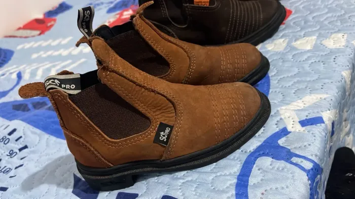 Vendo bota!!!