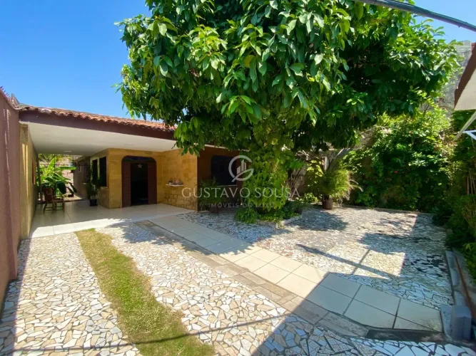Casa à venda, 220 m² por R$ 799.000,00 - Vila União - Fortaleza/CE