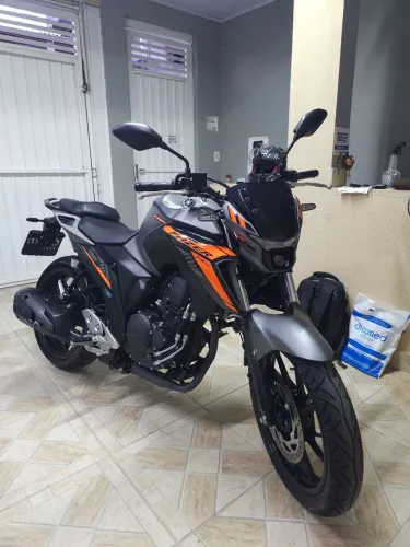 Yamaha Fazer 250