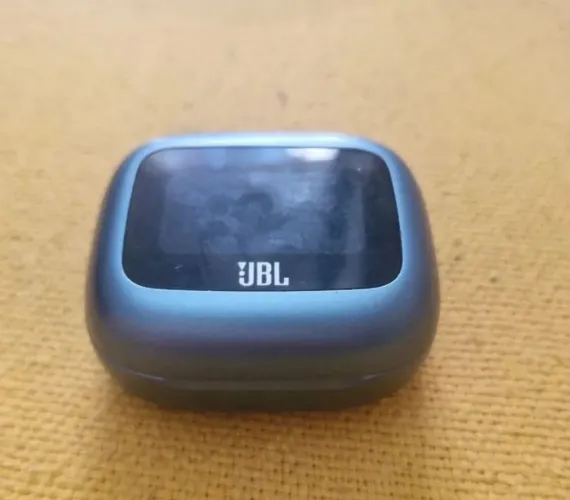 Fone JBL Tour Pro 2 Bluetooth TWS com Estojo de Carregamento