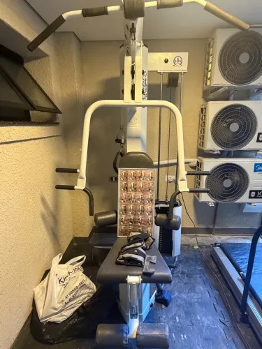 ESTAÇÃO fitness emporium Queens H500 - usada 