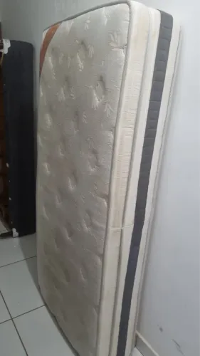 Cama de solteiro