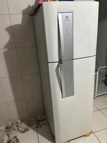 Geladeira Eletrolux Defeito (conserto)