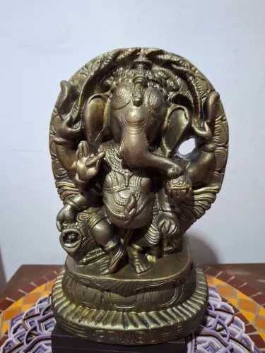 Ganesha estatua em gesso