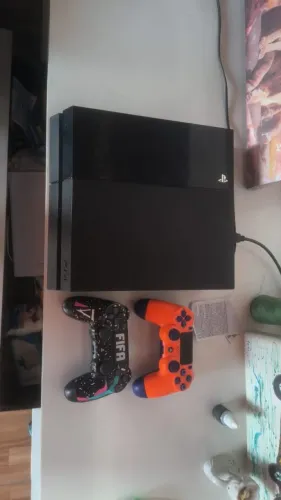 Vende-se um PS4