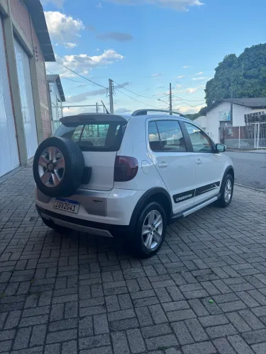 Volkswagen Crossfox 1.6 MI Total Flex 8V 5P 2011