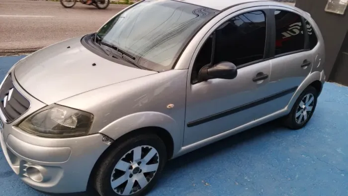 Citroen C3 GLX 1.4/ GLX Sonora 1.4 Flex 8V 5P 2012