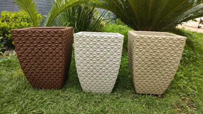 Vaso para Plantas Coluna Quadrada Diamante P Polietileno