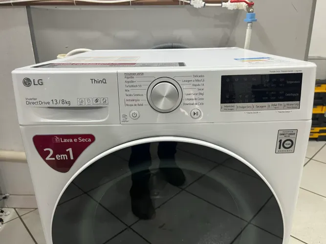 Lava e seca LG 13kg semi nova