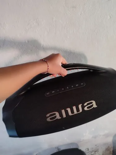 Caixa De Som Boombox Aiwa AWS-BBS-01-B 200w 30hs De Bateria