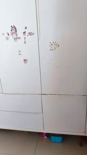 Doação de Guarda roupa infantil branco