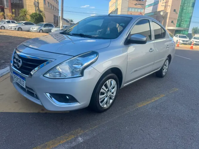 Nissan Versa 1.0 12V Flexstart 4P Mec. 2017