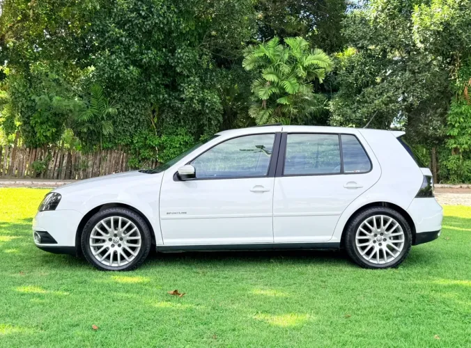 Volkswagen Golf Sportline 1.6 MI Total Flex 8V 4P 2013