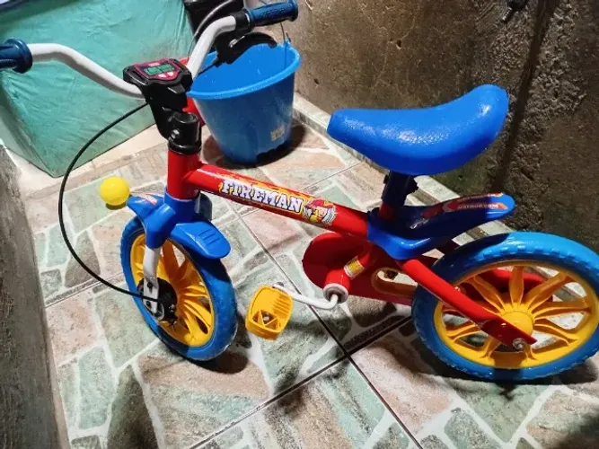Bicicheta infantil para menino