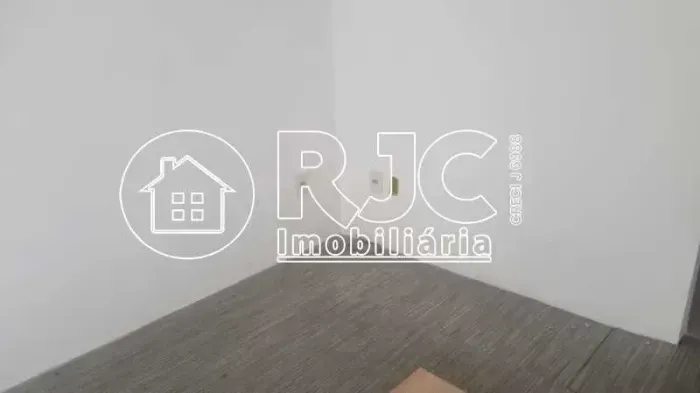 Imóvel para venda possui 23 metros quadrados em Tijuca - Rio de Janeiro - RJ