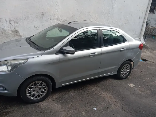 Ford KA+ Sedan 1.0 Tivct Flex 4P 2015