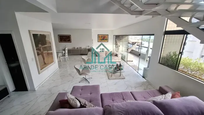 Cobertura Duplex com 3 Quartos, 353m², Piscina e Área Gourmet, 5 Vagas à Venda Na Ponta Ve