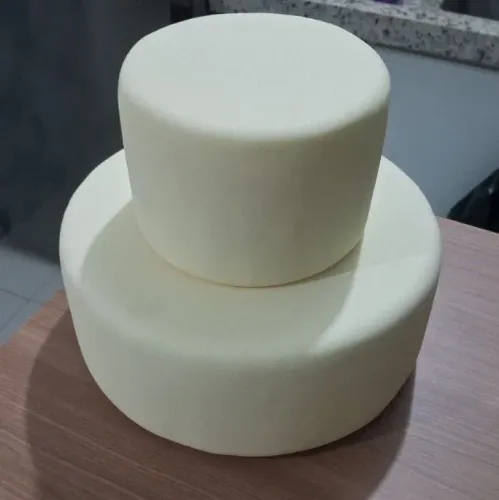 Vendo Bolo Fake Biscuit Novo Branco