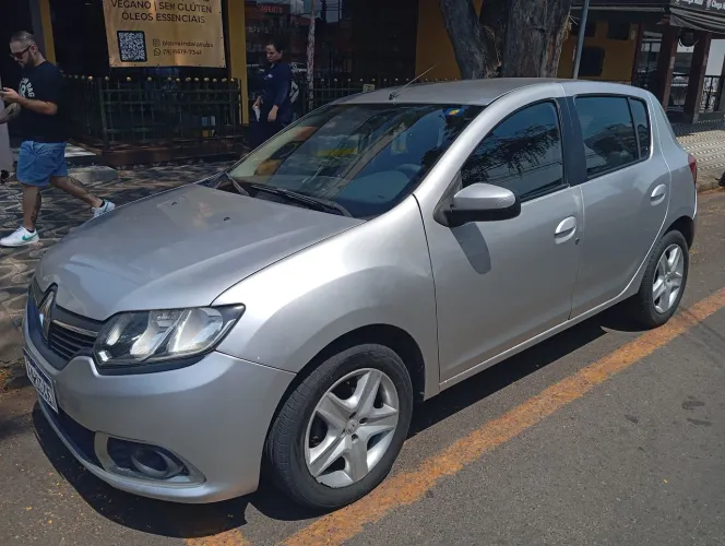 Renault Sandero Expression Hi-power 1.0 16V 5P 2016