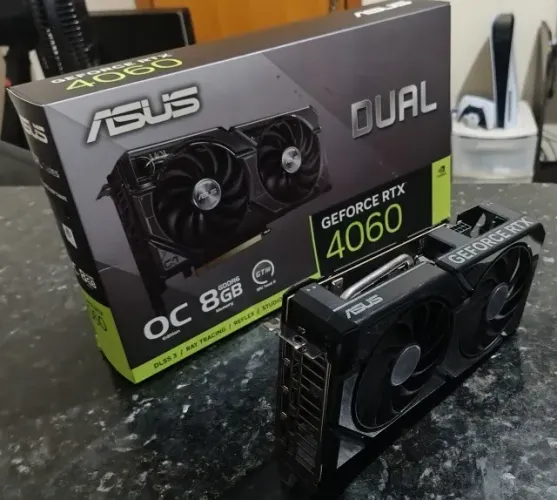 RTX 4060 Asus
