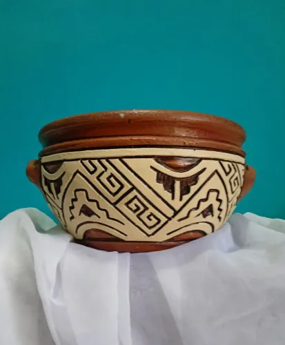 Vaso / Cachepô em cerâmica - Marajoara 26cm