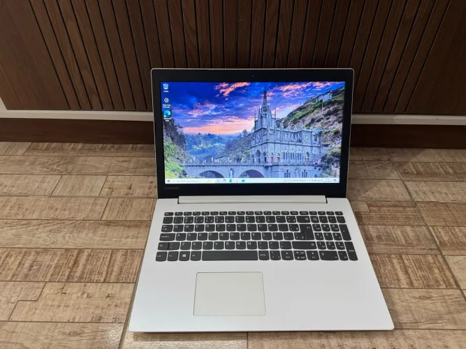 Notebook Lenovo Core I5 8th 8gb SSD 240gb aceito cartão