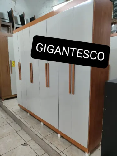 GUARDA ROUPA GIGANTESCOOO, NOVO