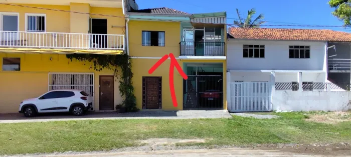 Apto diária suite Matinhos 5 min.da praia a pé.