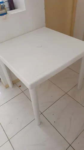 Mesa quadrada grande