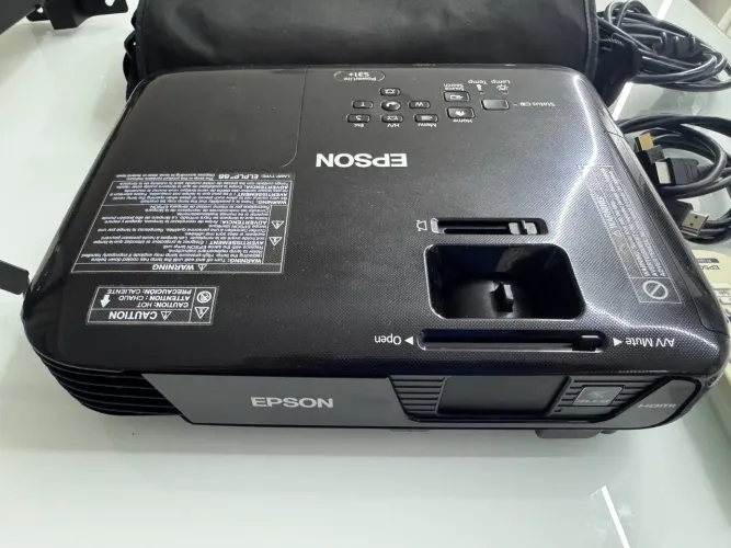 PROJETOR EPSON POWERLITE S31+ - COMPLETO, POUCO USADO E EM EXCELENTE ESTADO