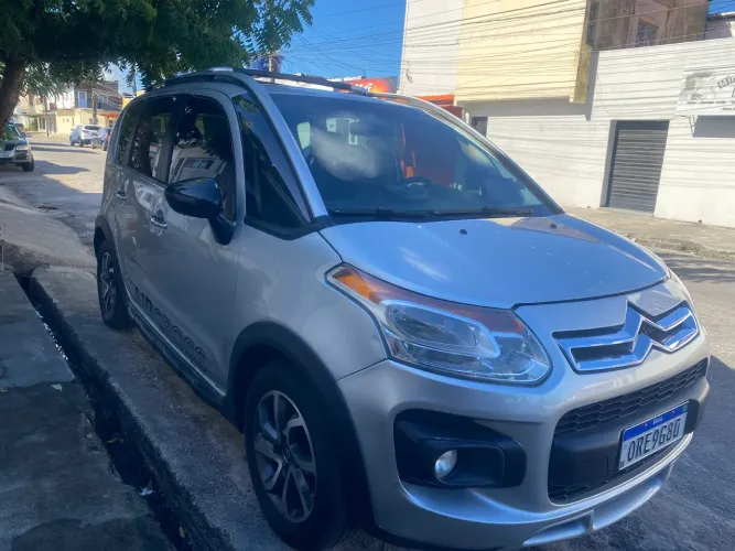 Citroen Aircross GLX 1.6 Flex 16V 5P Aut. 2013