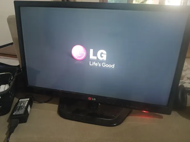 TV monitor LG 22 polegadas LEIA DESCRIÇÃO 