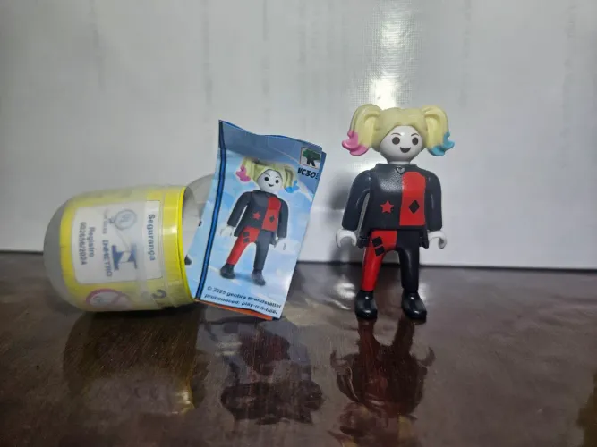 Arlequina Playmobil DC Kinder ovo 