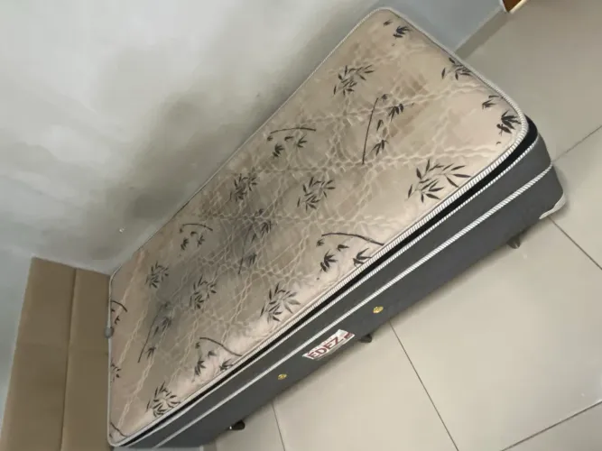 Cama de solteiro