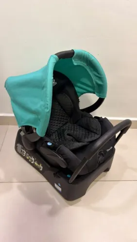 Carrinho de bebê + base + bebê conforto