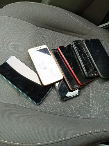 Vendo 8 carcaças de celular