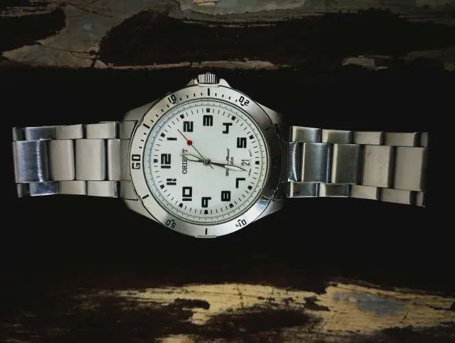 Orient com caixa e manual