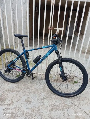Bicicleta aro 29 semi nova