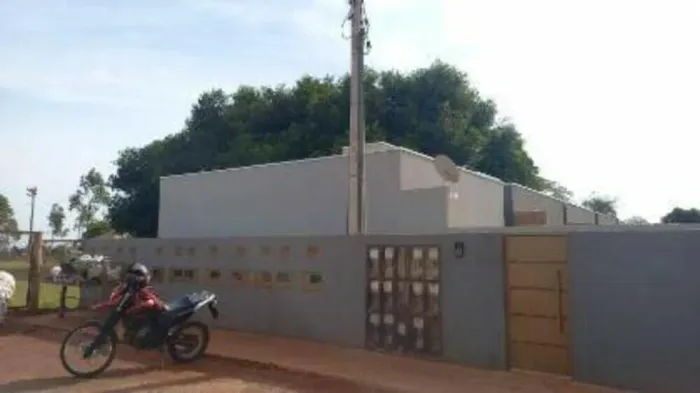 CASA RESIDENCIAL em SIDROLÂNDIA - MS, São Bento