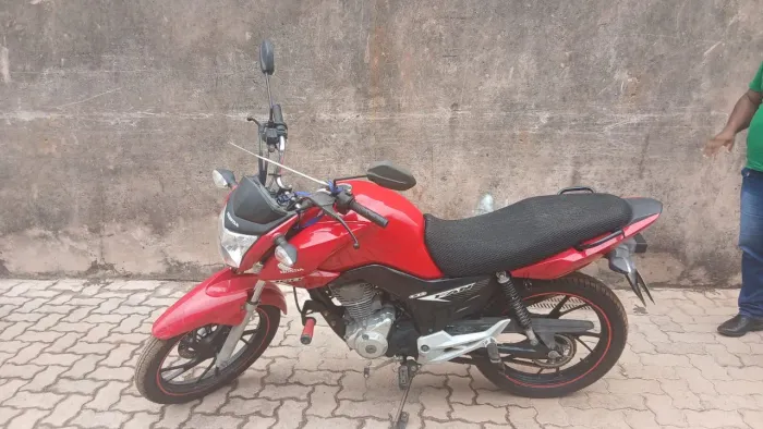 Vende-se Moto