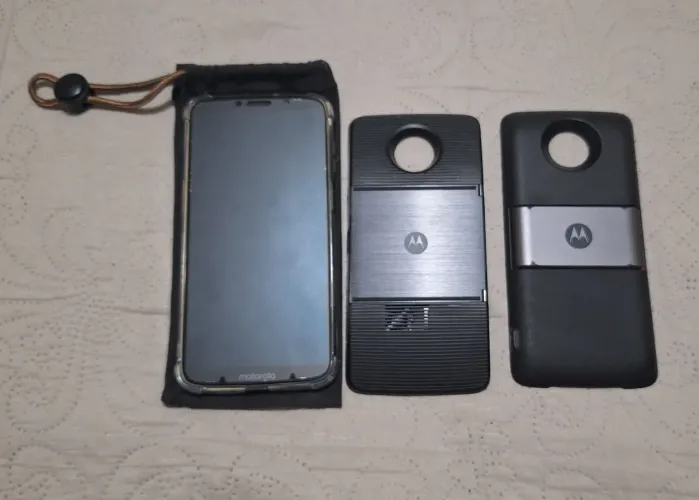 Moto Z3 Play 64gb + Snap de Projetor e Powerbank/Tv Digital