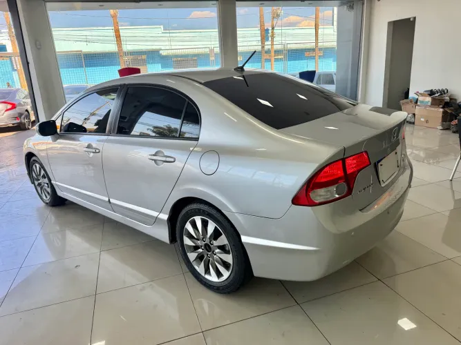 Honda Civic Sed. Lxl/lxl SE 1.8 Flex 16V Mec. 2011