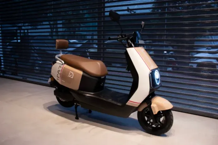 Scooter Elétrica Charge