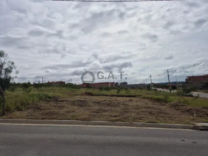 Terreno em Condomínio à Venda em Votorantim-SP, Vila Santo Antonio - 240,37 m² de Área