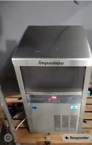Máquina de gelo Impomac 