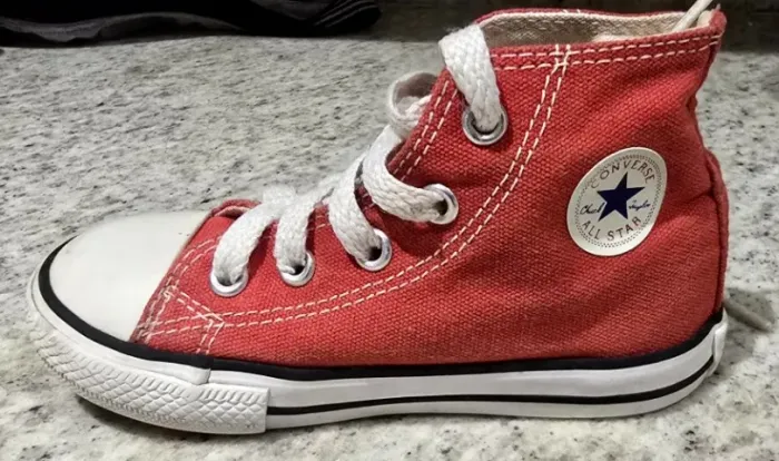Tênis Converse All Star Infantil Vermelho - Cano Alto - Tamanho 22