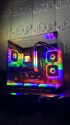 Ryzen 7 7700X + 32GB DDR5 + RTX 5060TI 16GB