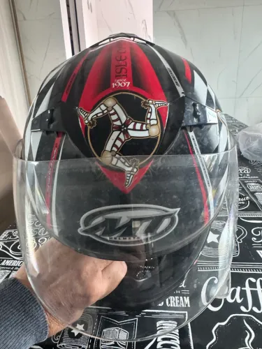 Capacete