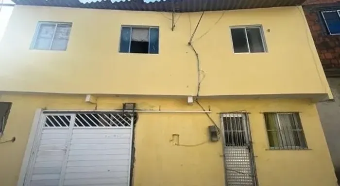 Excelente Oportunidade de Moradia - Casa à Venda
